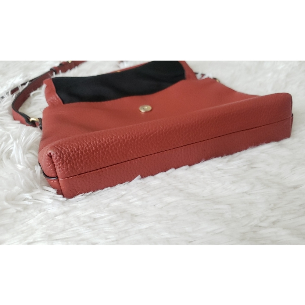 SOLD Vince Camuto Ruthi Leather Crossbody - Picture 4 of 7
